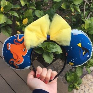 Finding Dory Minnie Ears Headband